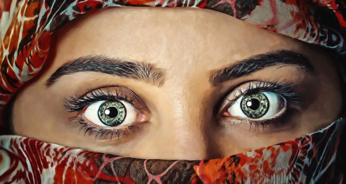 Cum să ai gene naturale mai lungi: obiceiuri simple care chiar ajută