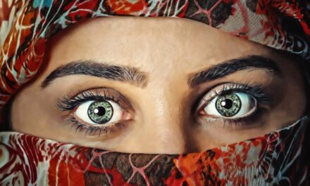 Cum să ai gene naturale mai lungi: obiceiuri simple care chiar ajută